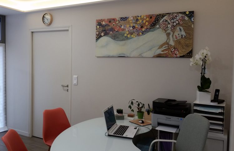 Bureau de sage-femme pour les consultations de grossesse et de gynécologie